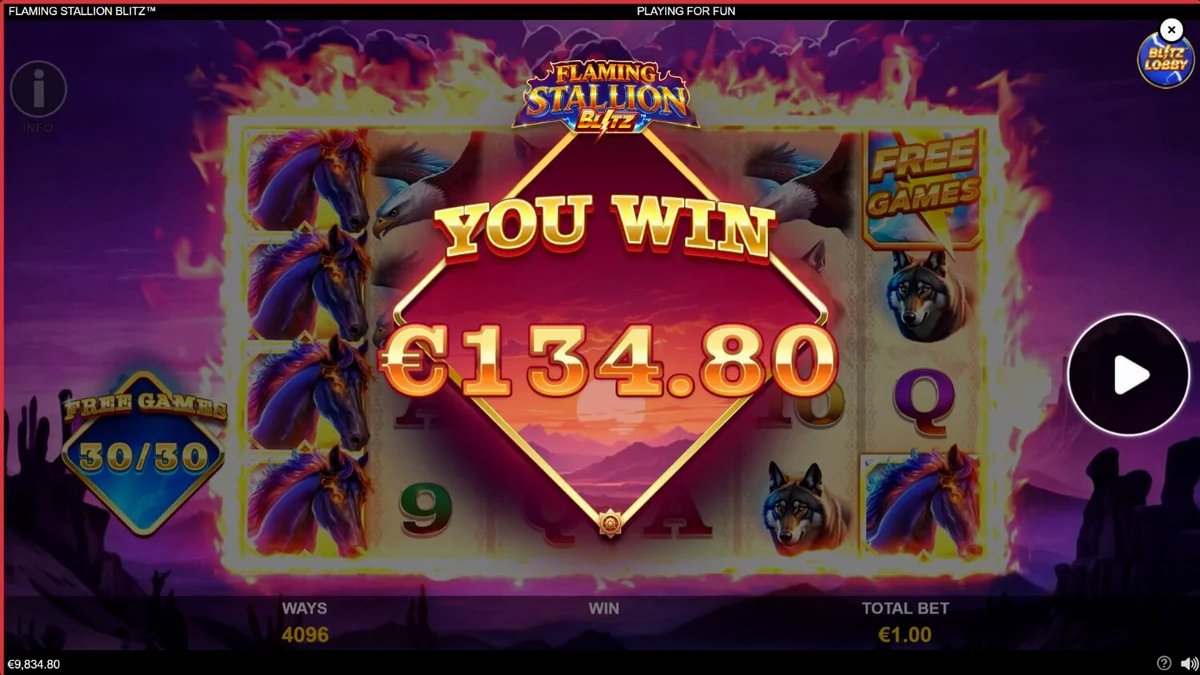 Flaming Stallion Blitz slot com tema de deserto e garanhão flamejante